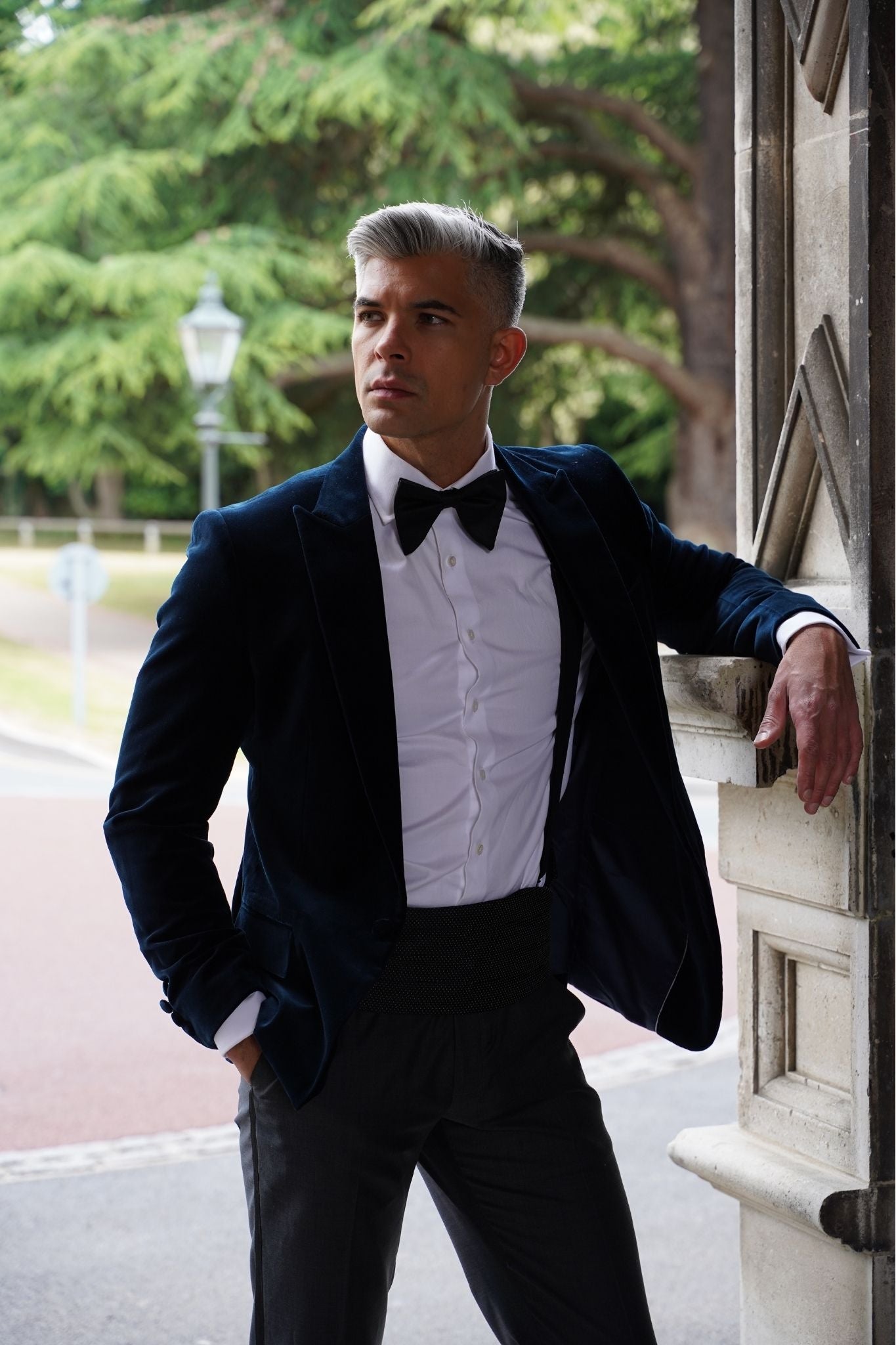 Amorail Men’s Velvet Blazer – Tailored Single-Breasted Navy Jacket - Image 3